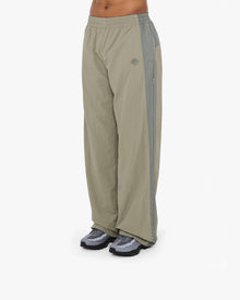 TRACK PANTS V3 WASABI
