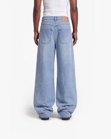 THE BAGGY DENIM LIGHT BLUE