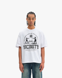 SIX SHOOTER DUEL TEE WHITE