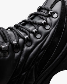 VENTURE HI "TRIPLE BLACK"