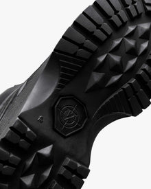 VENTURE HI "TRIPLE BLACK"