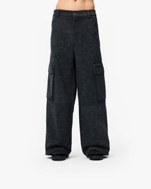 SCRIPT LOGO LEATHER PANTS TAR BLACK