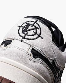 AKIMBO LOWS "REVERSE BLACK & WHITE"
